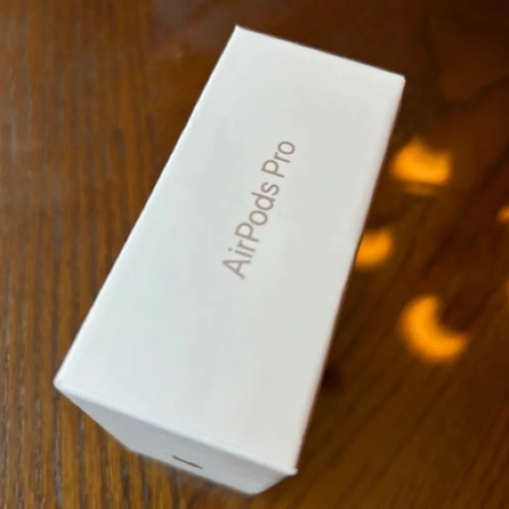 Apple AirPods Pro (2nd Generation) w/ MagSafe Wireless Charging Case OPEN BOX